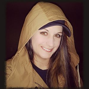 Meet your Posher, Courtney